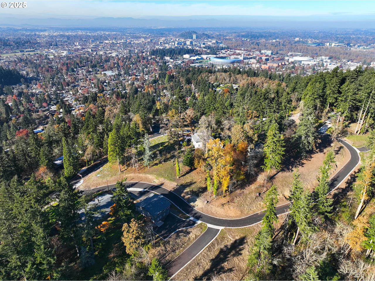 Capital DR, Eugene, OR 97403, photo 5 of 6