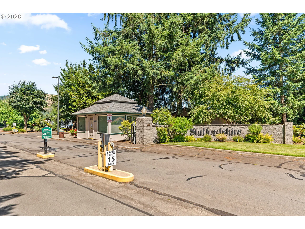 85676 MANCHESTER LN, Eugene, OR 97405, photo 2 of 35