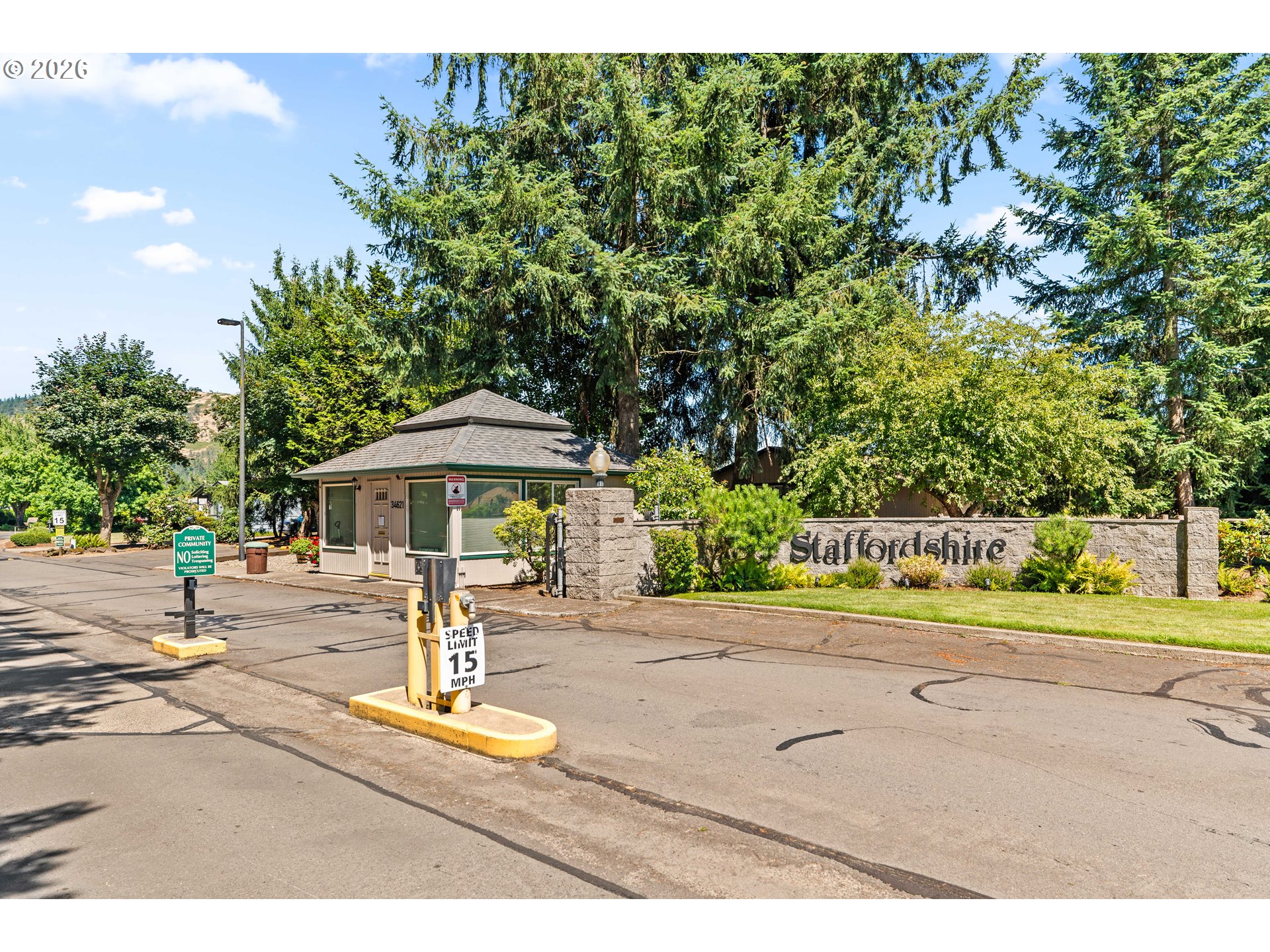 85676 MANCHESTER LN, Eugene, OR 97405, photo 2 of 35