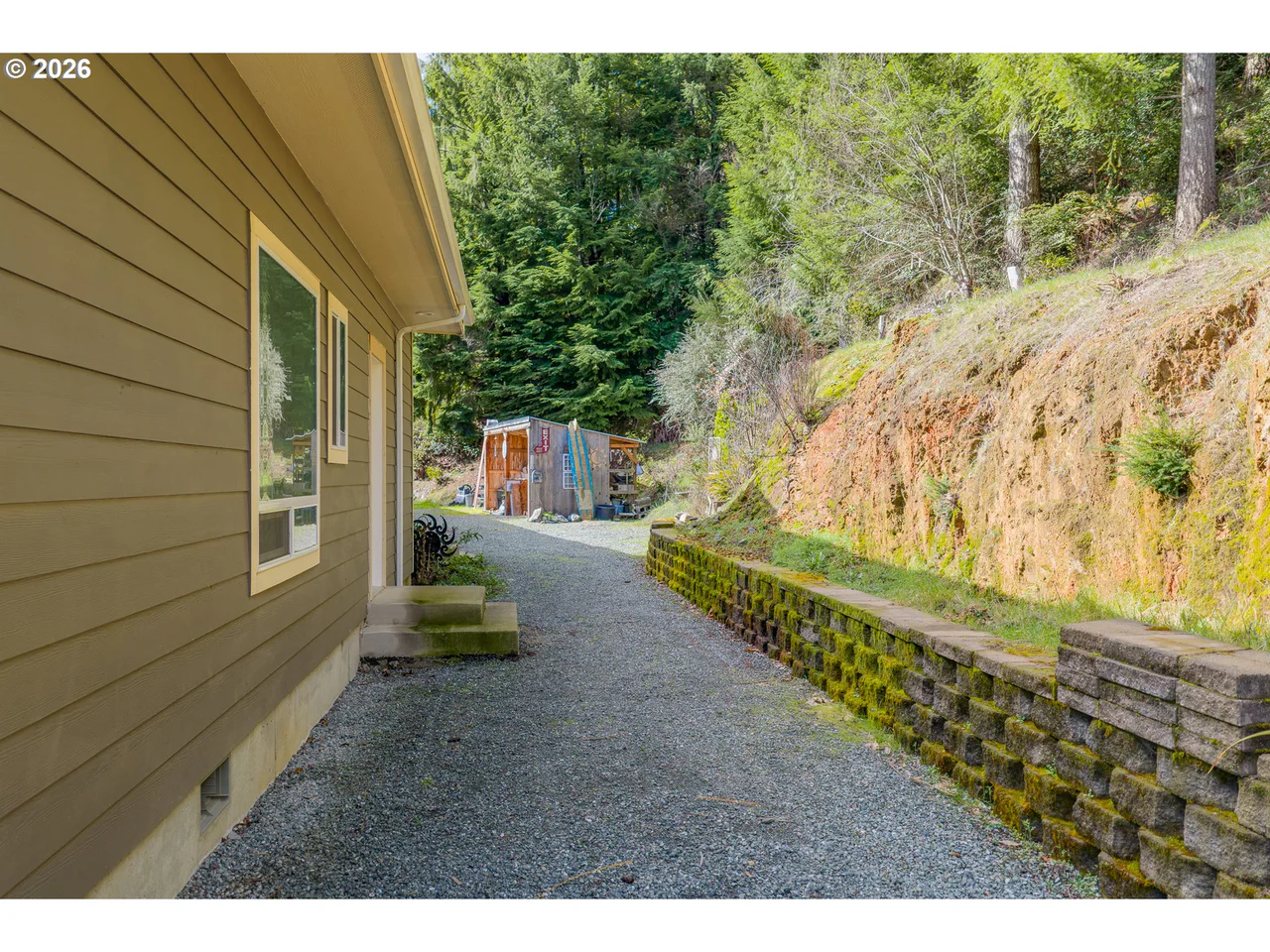 1561 N LAUREL ST, Coquille, OR 97423, photo 5 of 48