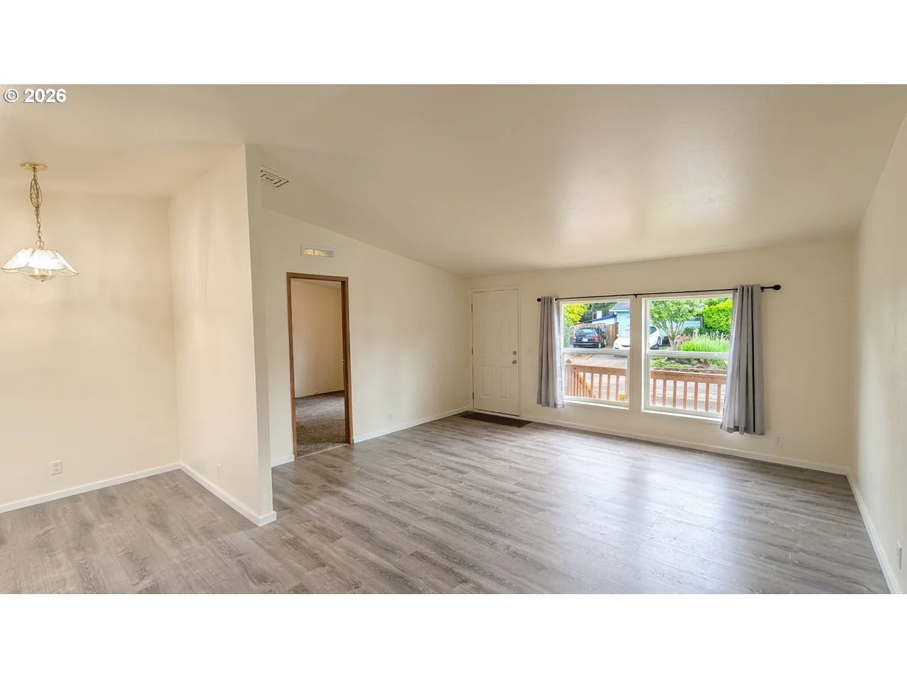 1333 S 7TH ST, Cottage Grove, OR 97424, photo 3 of 18