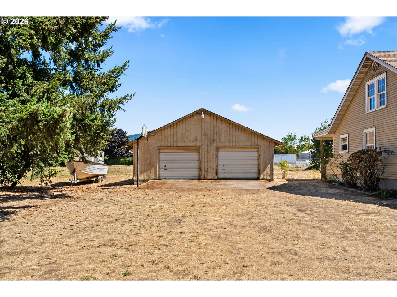 3475 COUNTY FARM RD, Eugene, OR 97408, photo 2 of 27