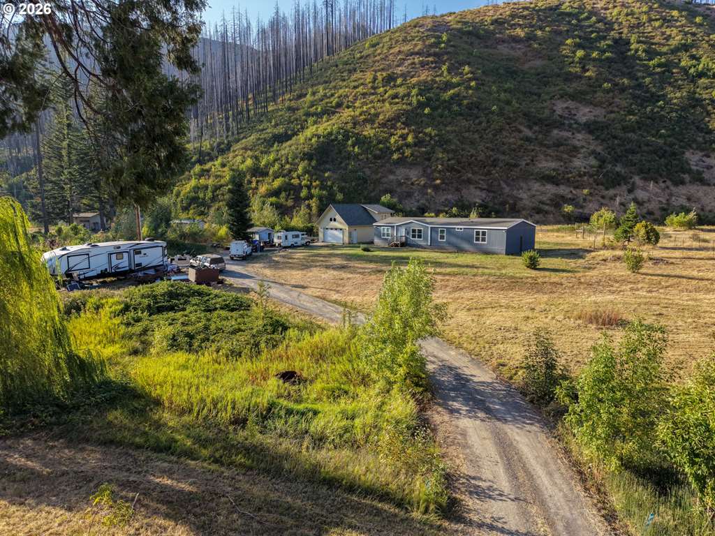 52443 Mckenzie Hwy