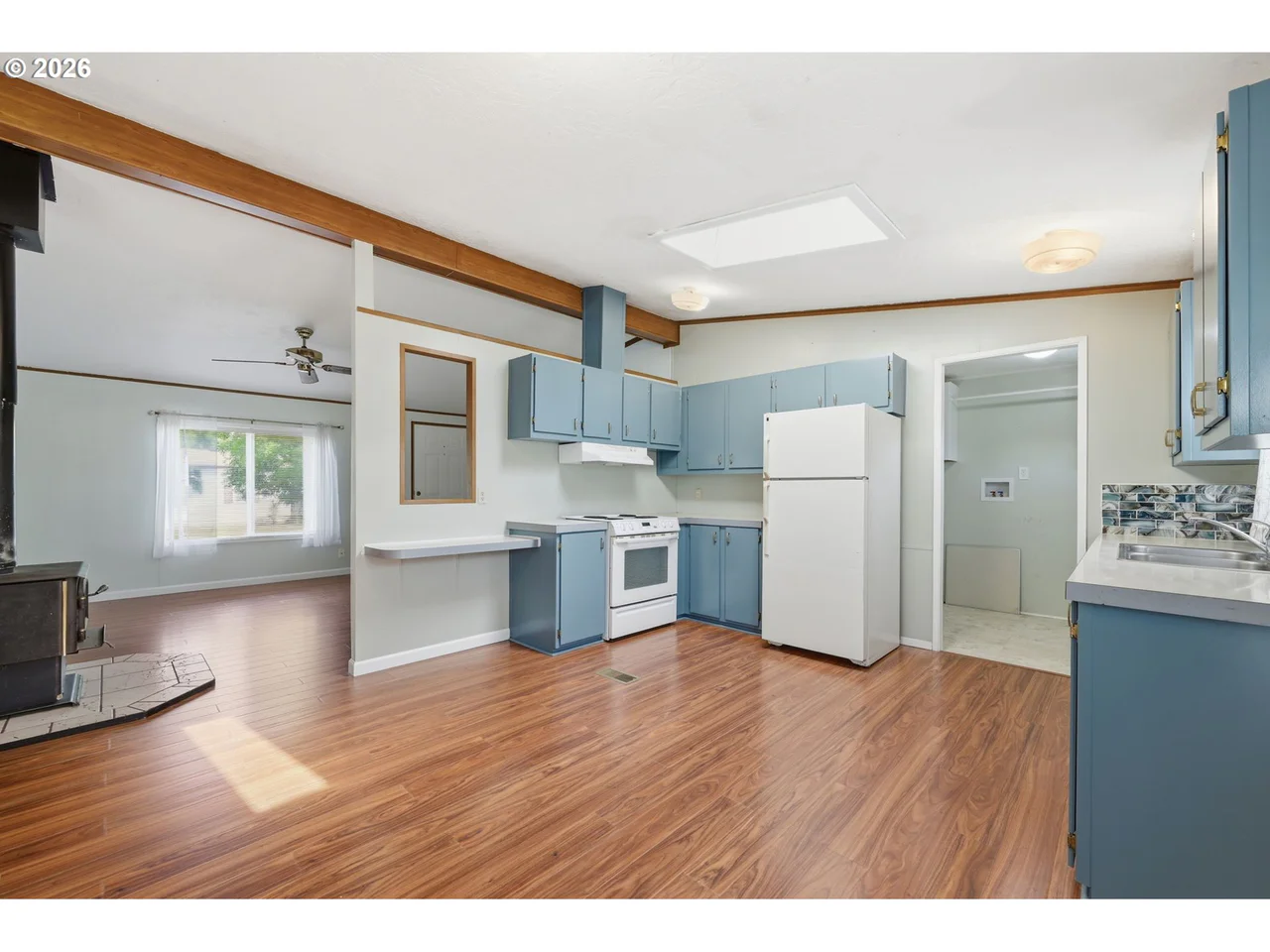 4966 PARSONS AVE, Eugene, OR 97402, photo 8 of 31