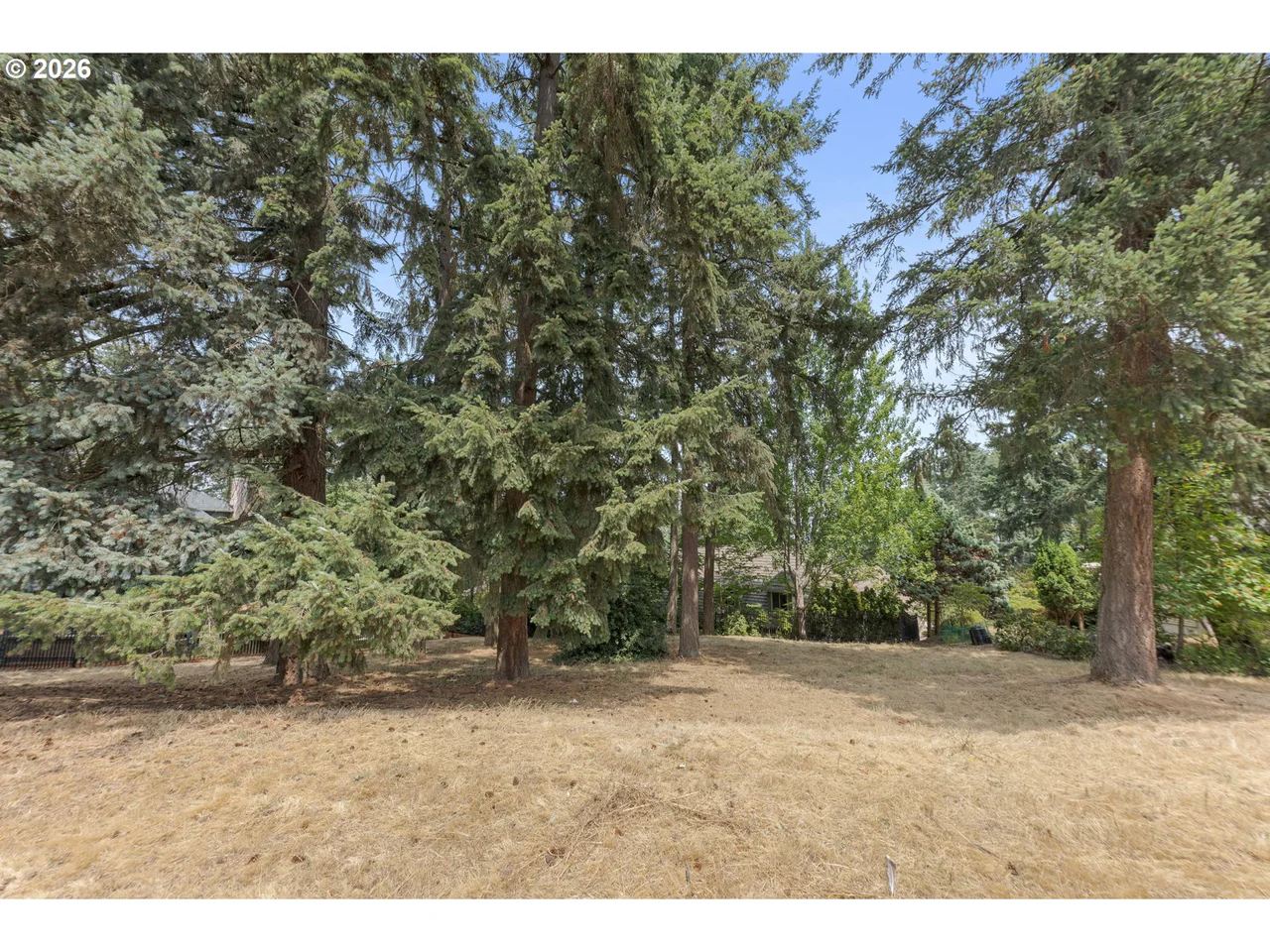 Suncrest AVE, Eugene, OR 97405, photo 1 of 8