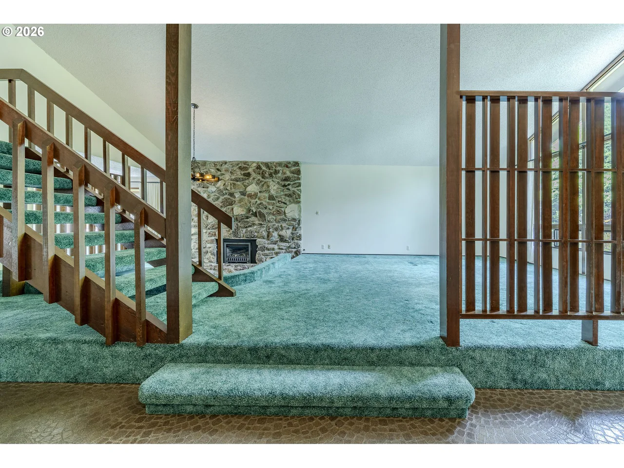 3365 BUCKINGHAM AVE, Eugene, OR 97401, photo 5 of 47