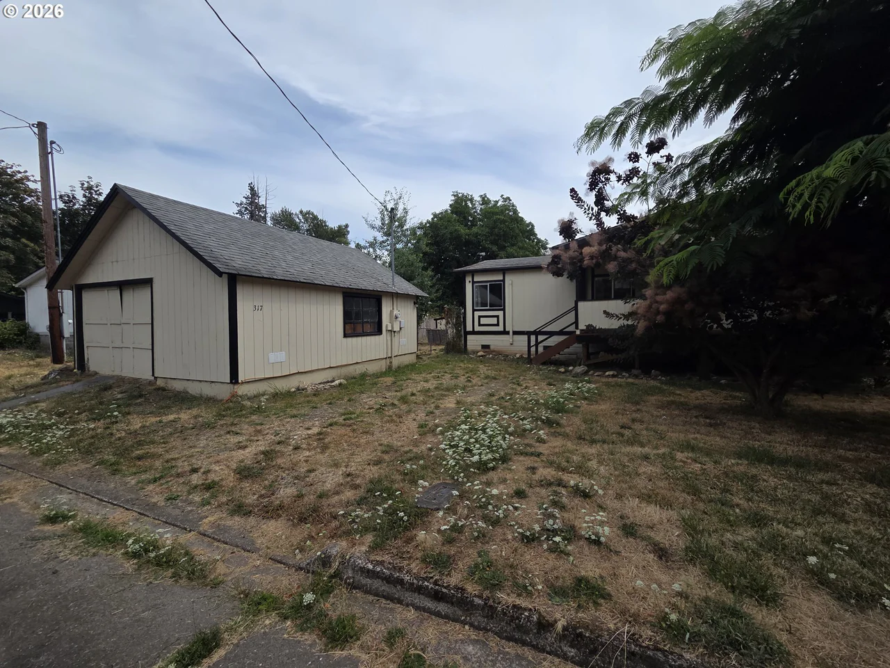 317 APPLEGATE AVE, Drain, OR 97435, photo 1 of 21