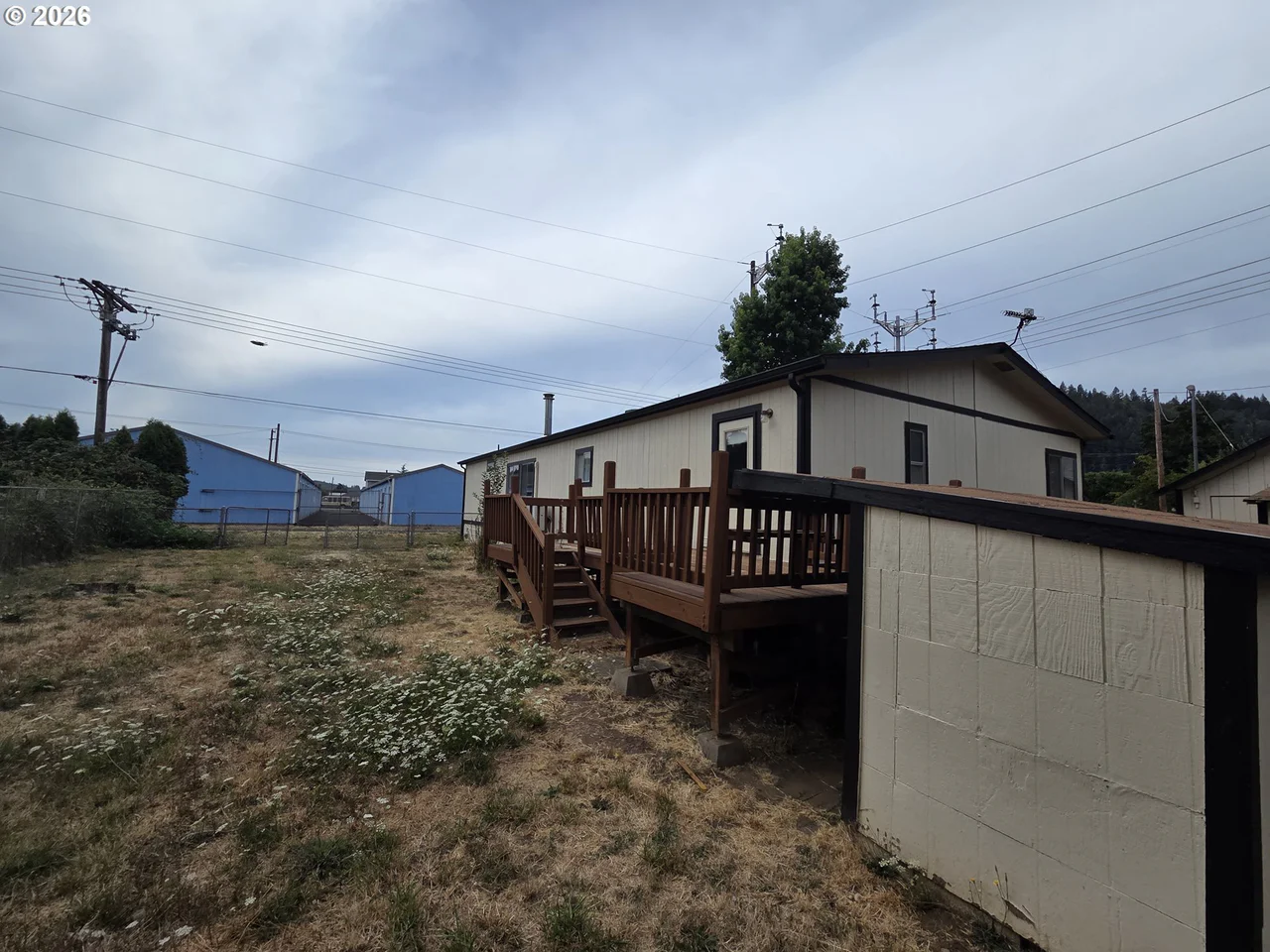 317 APPLEGATE AVE, Drain, OR 97435, photo 8 of 21