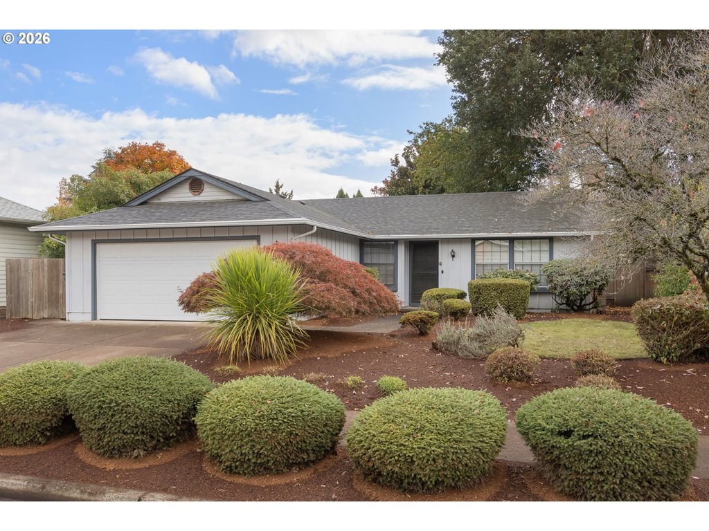 2560 Snelling Dr