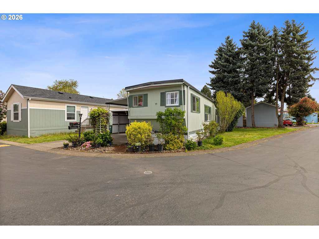 1901 SE Minter Bridge Rd Unit 75