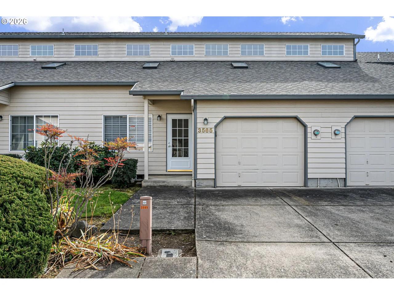 3565 WESTLEIGH ST, Eugene, OR 97405, photo 1 of 38