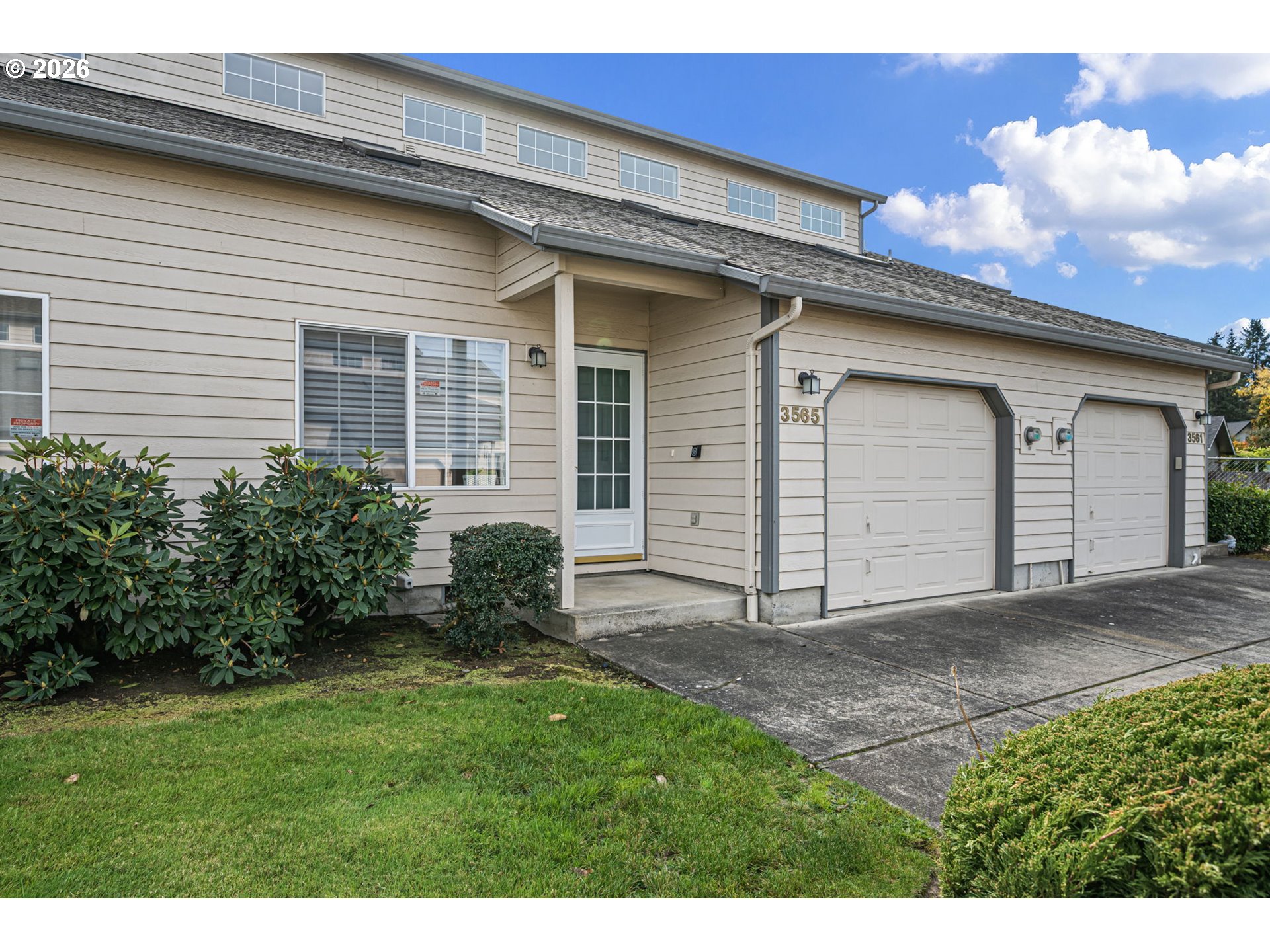 3565 WESTLEIGH ST, Eugene, OR 97405, photo 2 of 38