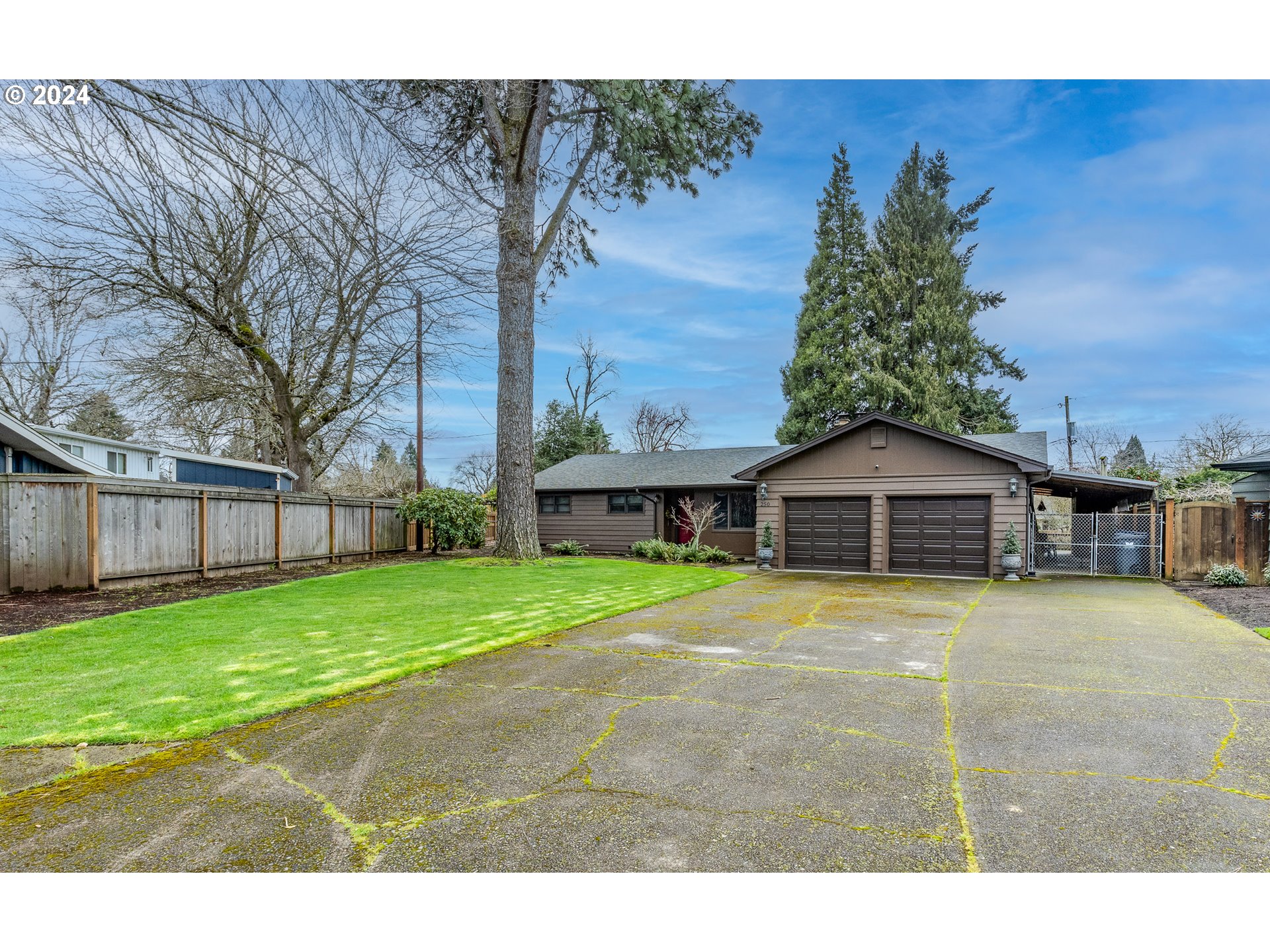 Image showcasing Eugene Oregon Luxury Homes - Exclusive Listings | Team Burke
